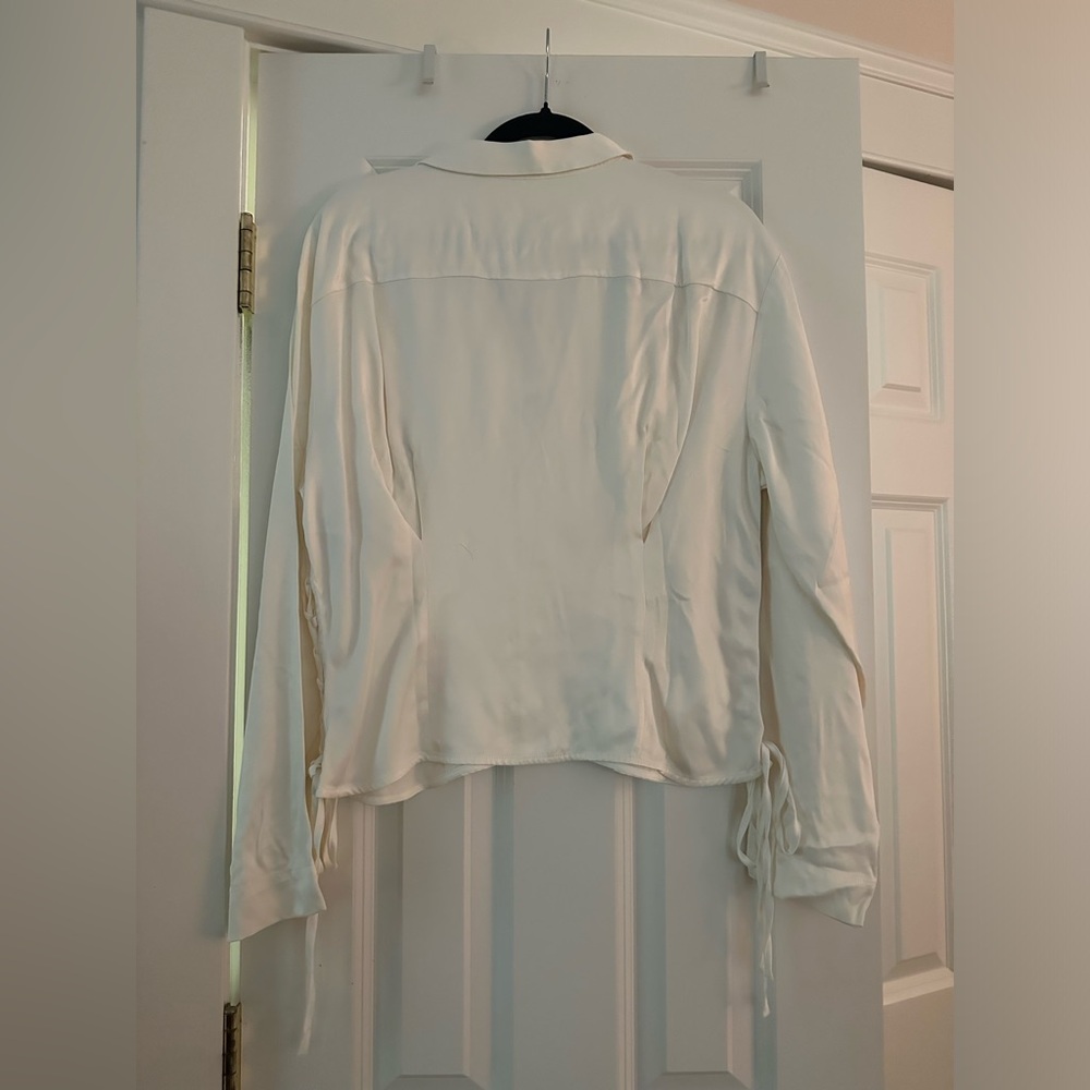By Anthropologie Long-Sleeve Silky
Corset Blouse in White NEW - Picture 13 of 14